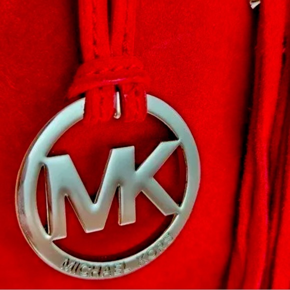 Michael Kors Billy Medium Fringe Messenger Bag - Picture 9 of 10